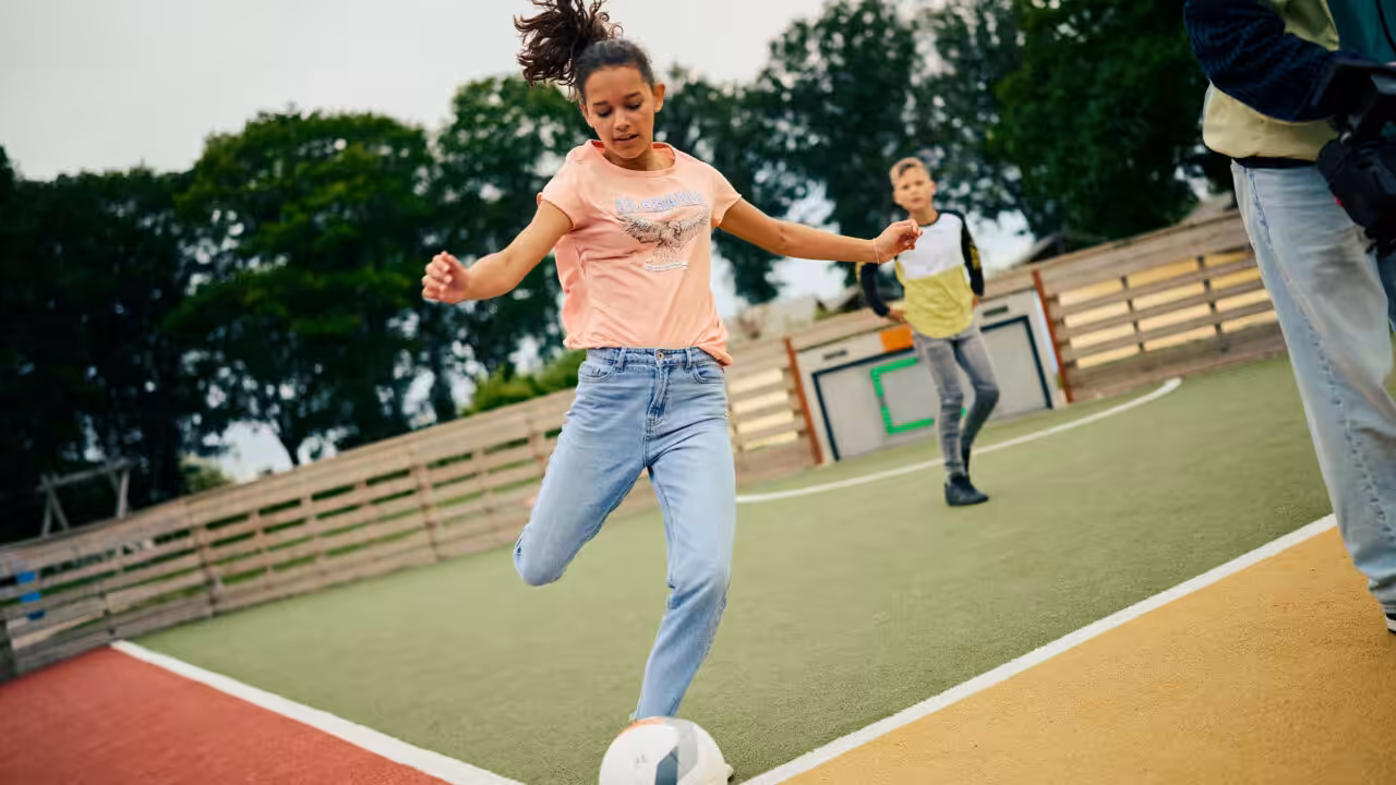 Kreiere deine eigene interaktive Sportarena und fordere dich selbst heraus!