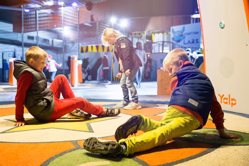Lappset Sona - Spielbogen im Fort Fun L.A.B.S