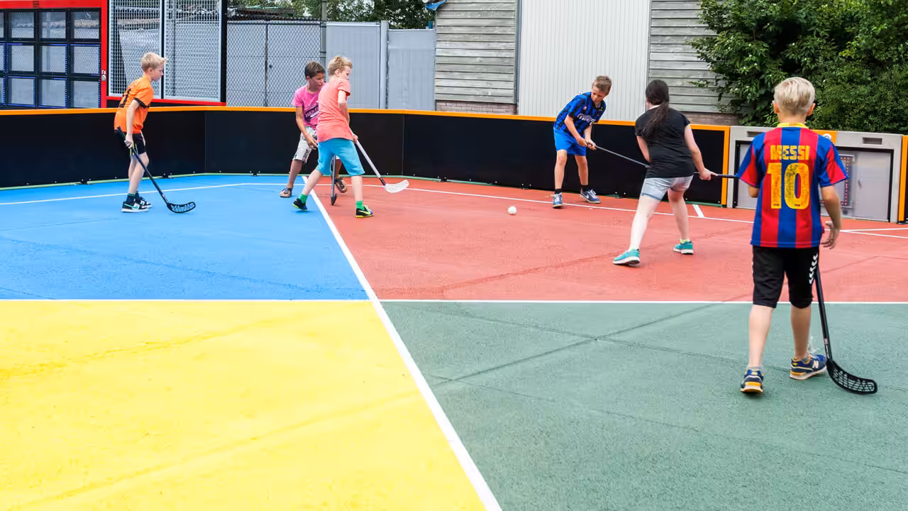 So entsteht auch schon auf engem Raum schnell ein interaktiver Mehrzwecksportplatz. Kreieren