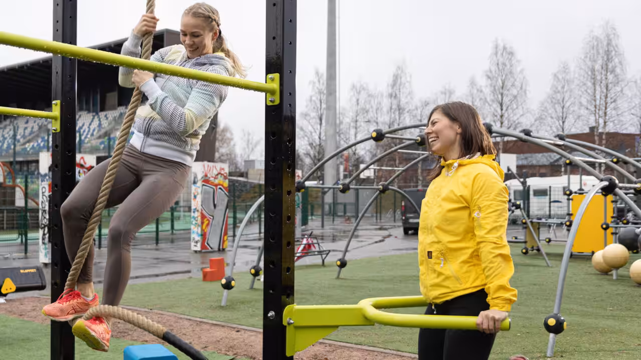 Draußen sporteln fördert die Gesundheit und steigert das Wohlbefinden.