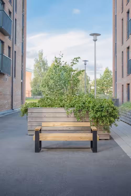 Skandinavische Eleganz im urbanen Umfeld – Langlebige Materialien kombiniert mit modernem Design.